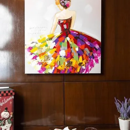 Deluxe Ana 100 M From The Apartman