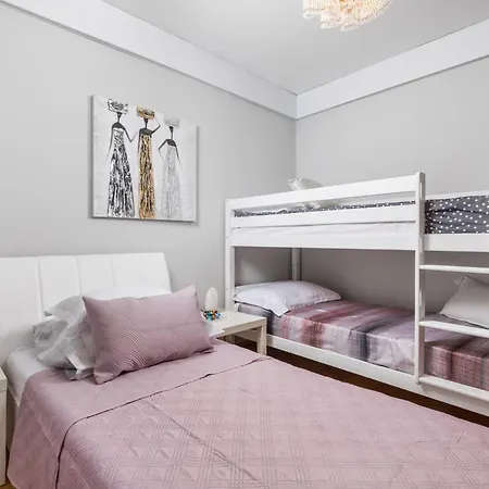 Deluxe Ana 100 M From The Apartman *