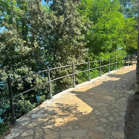 Deluxe Ana 100 M From The