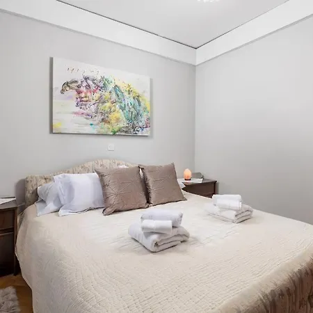 Apartman Deluxe Ana 100 M From The Abbázia