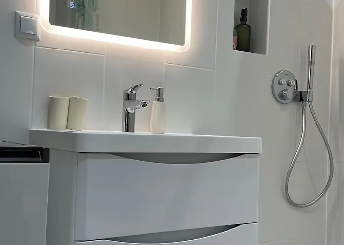 Deluxe Ana 100 M From The * Abbázia