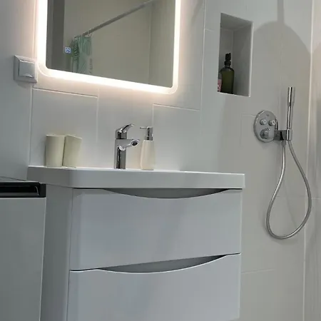 Deluxe Ana 100 M From The * Opatija